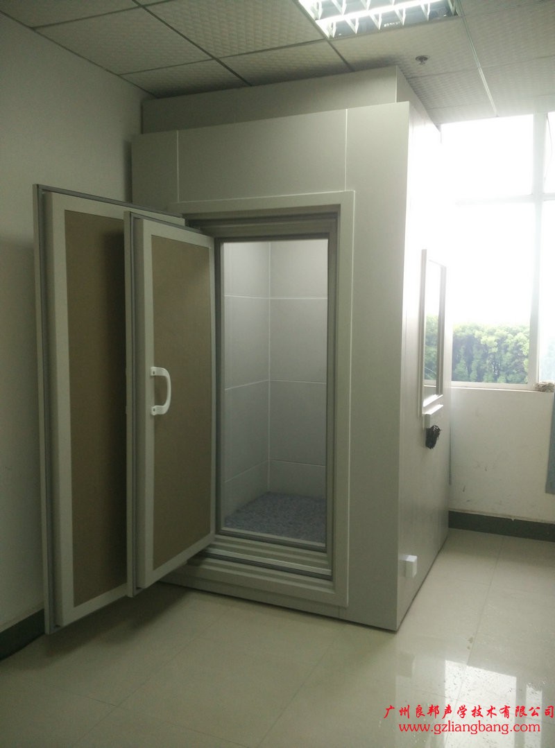 聽力篩查電測聽室2.jpg